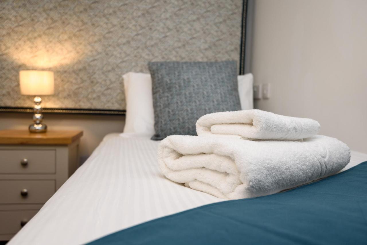 Portbyhan Hotel Лу Екстериор снимка