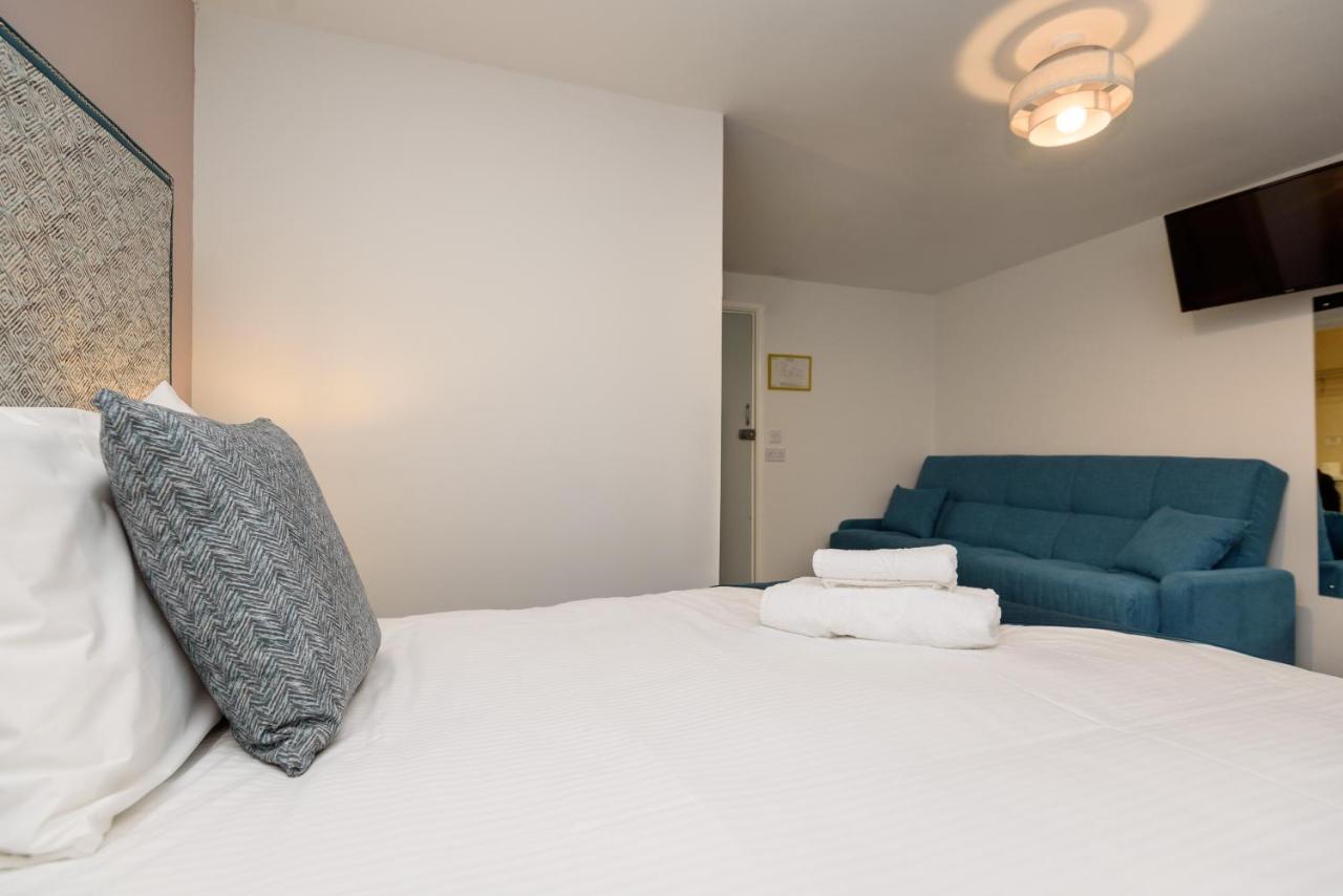 Portbyhan Hotel Лу Екстериор снимка