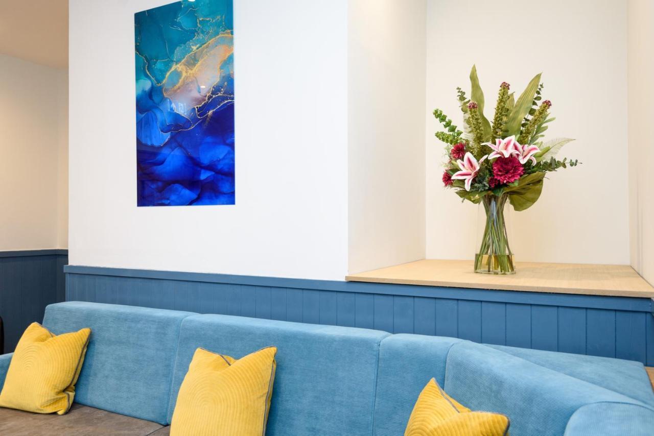 Portbyhan Hotel Лу Екстериор снимка